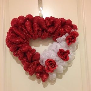 Heat shaped Valentines Day Wreath